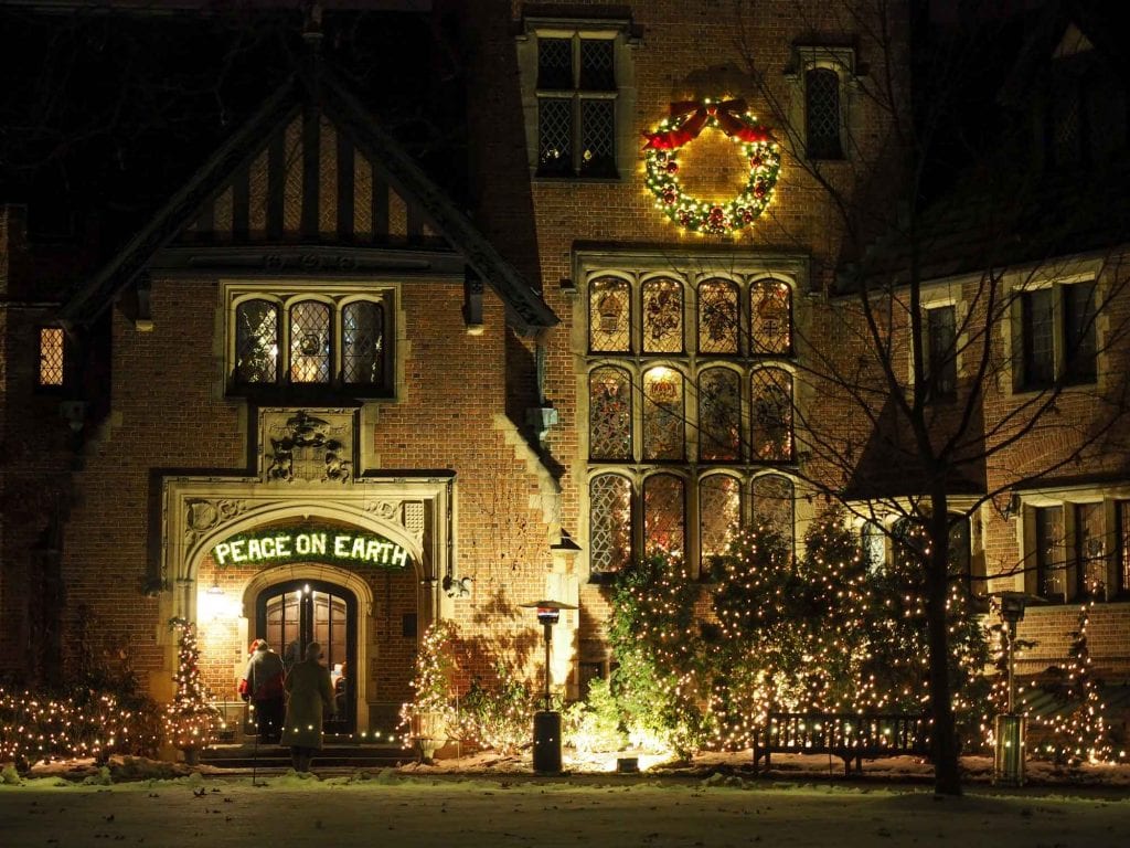 Decora los pasillos en Stan Hywet Hall