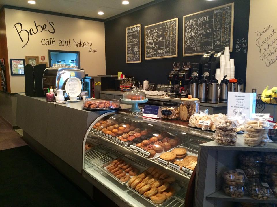 Dentro de Babe's Cafe and Bakery
