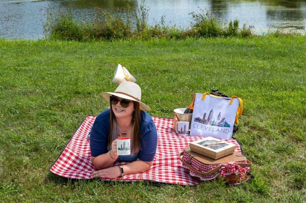 Picnic en la tienda de Cleveland Traveler