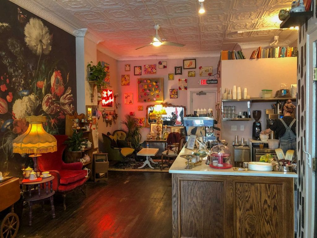 Dentro de Brewella's en Lakewood