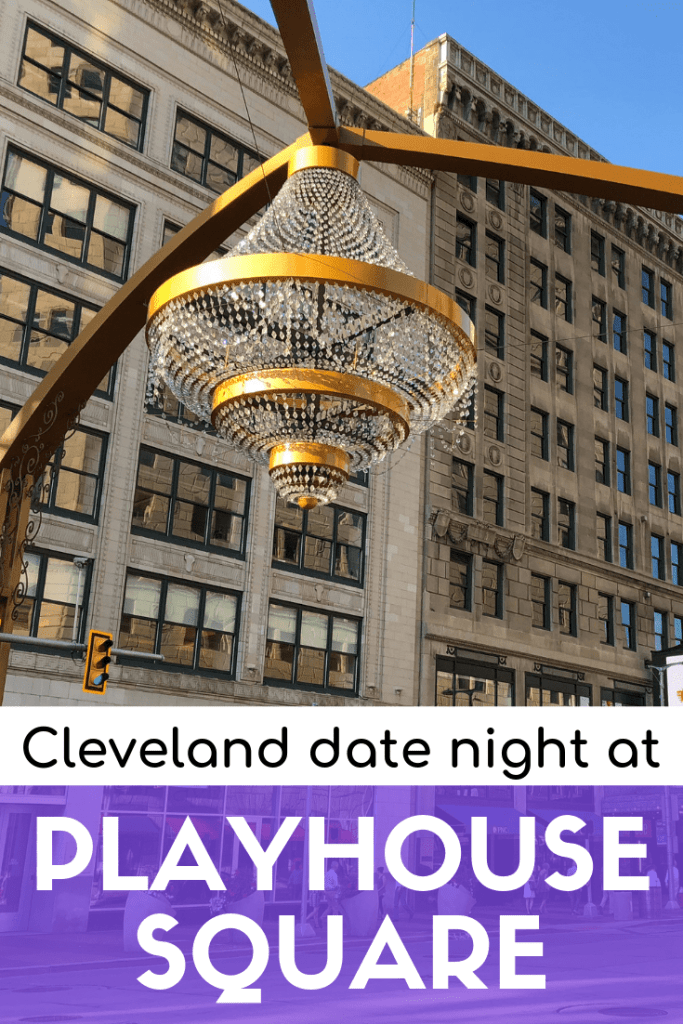 Cita nocturna en Playhouse Square en Cleveland